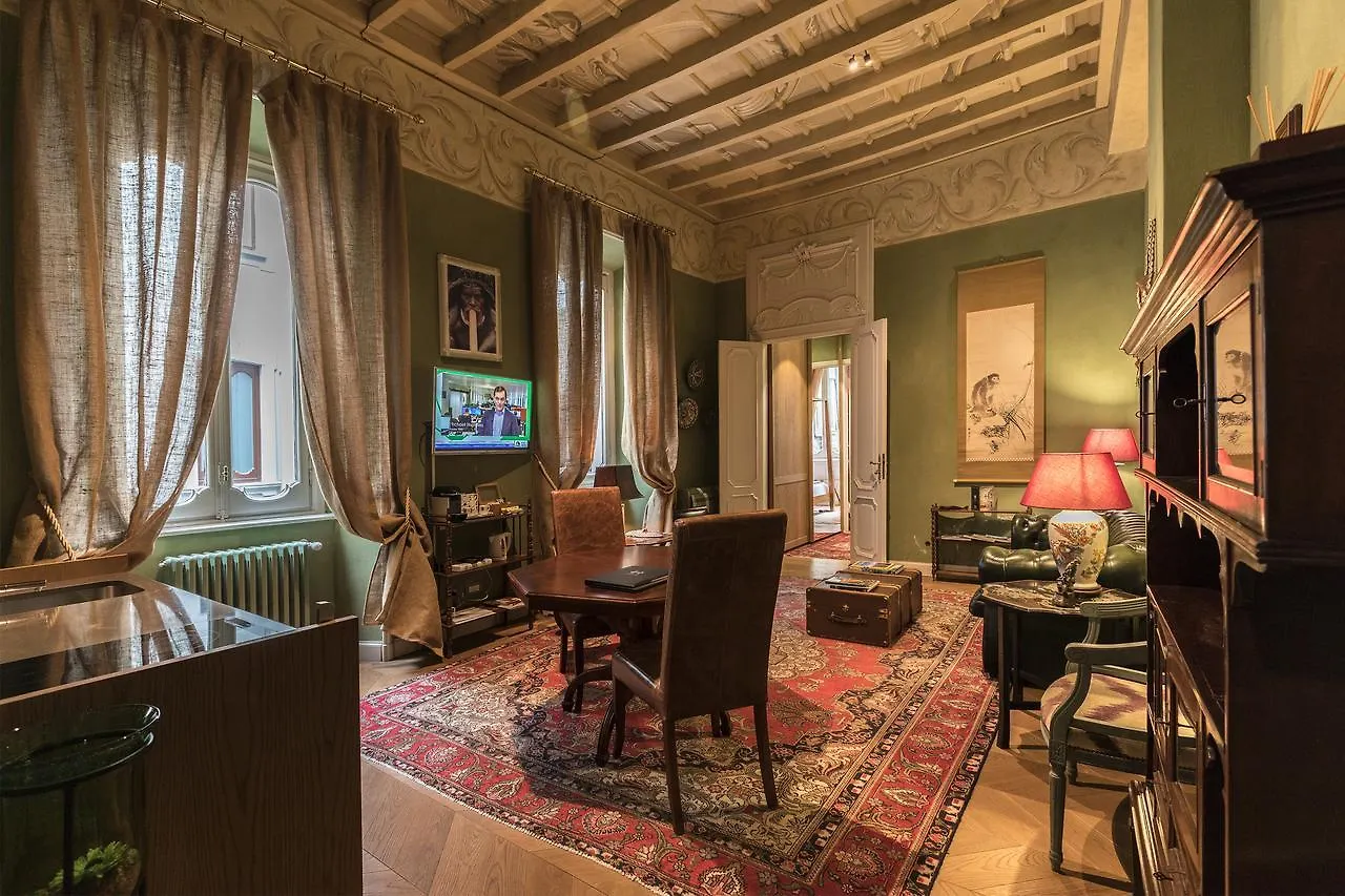 Apartment Hemeras Boutique Homes - 4 Luxury Suites In Milan Fashion District Italy