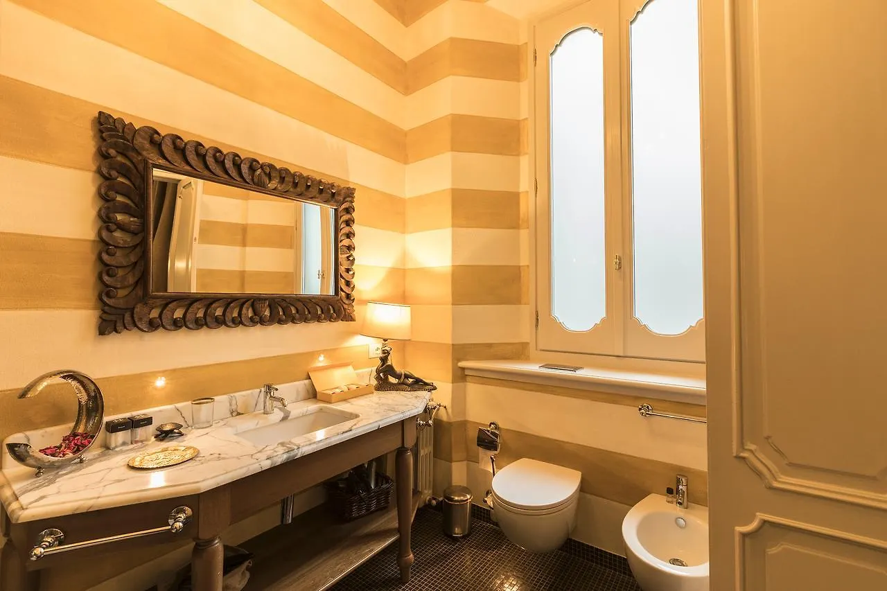 Hemeras Boutique Homes - 4 Luxury Suites In Milan Fashion District Apartment
