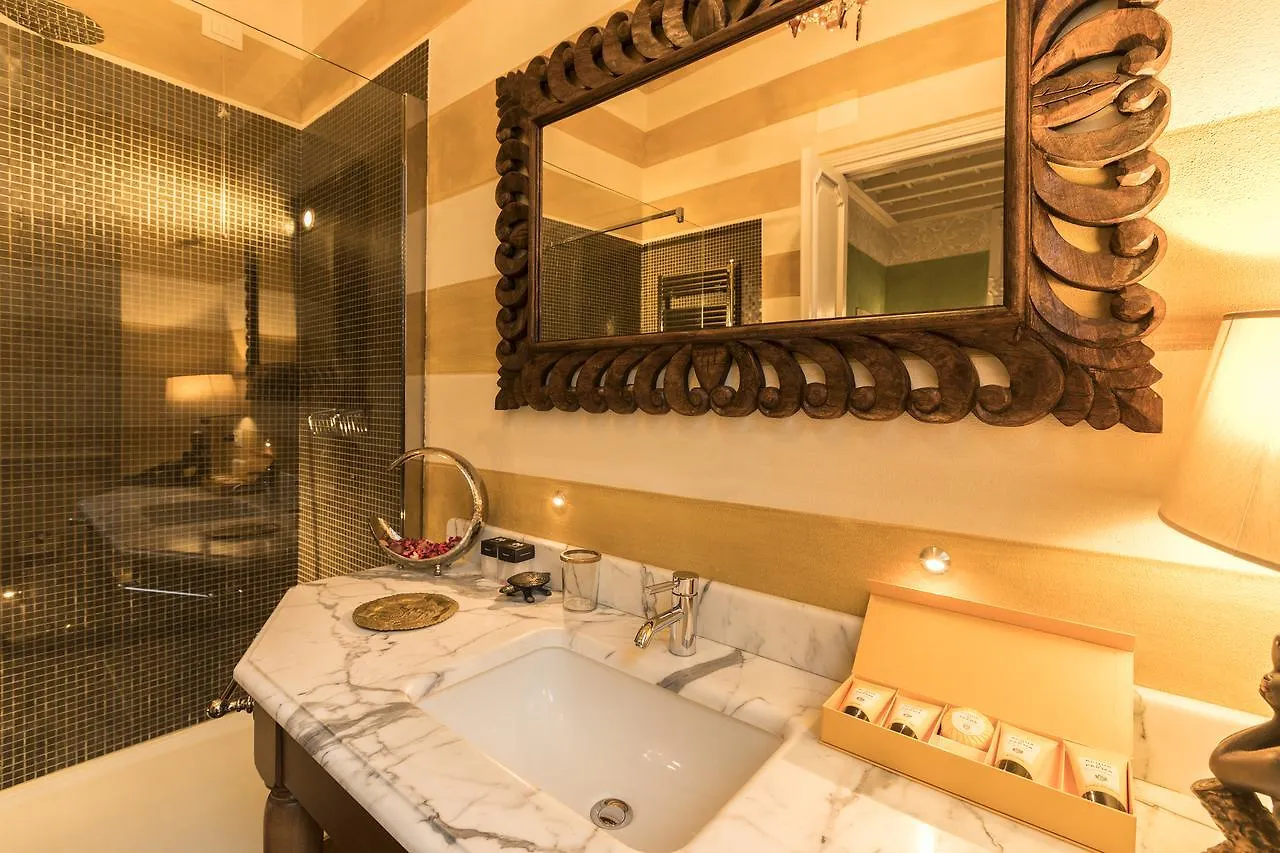 Apartment Hemeras Boutique Homes - 4 Luxury Suites In Milan Fashion District Italy
